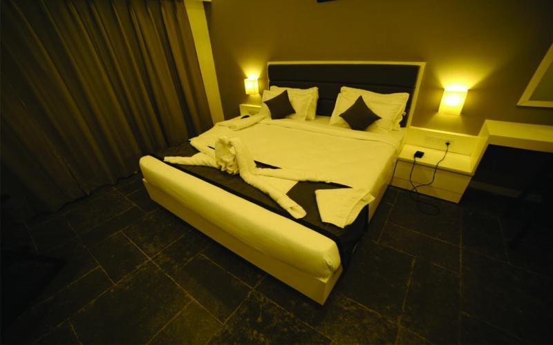 Hotel Dwarawata Dharwar Exterior foto