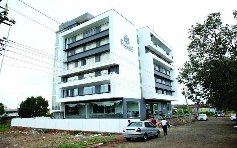 Hotel Dwarawata Dharwar Exterior foto
