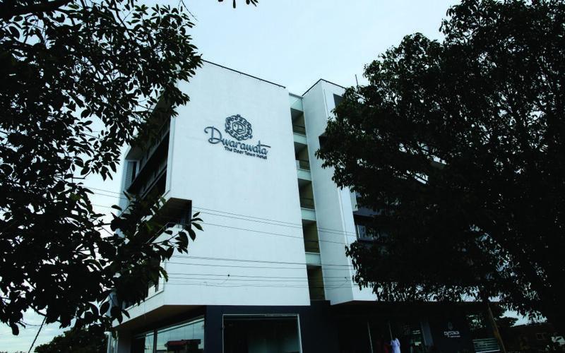 Hotel Dwarawata Dharwar Exterior foto