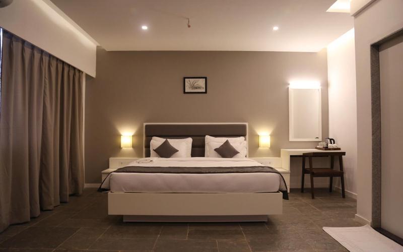 Hotel Dwarawata Dharwar Exterior foto