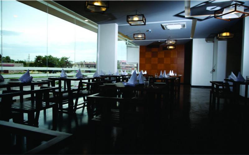 Hotel Dwarawata Dharwar Exterior foto
